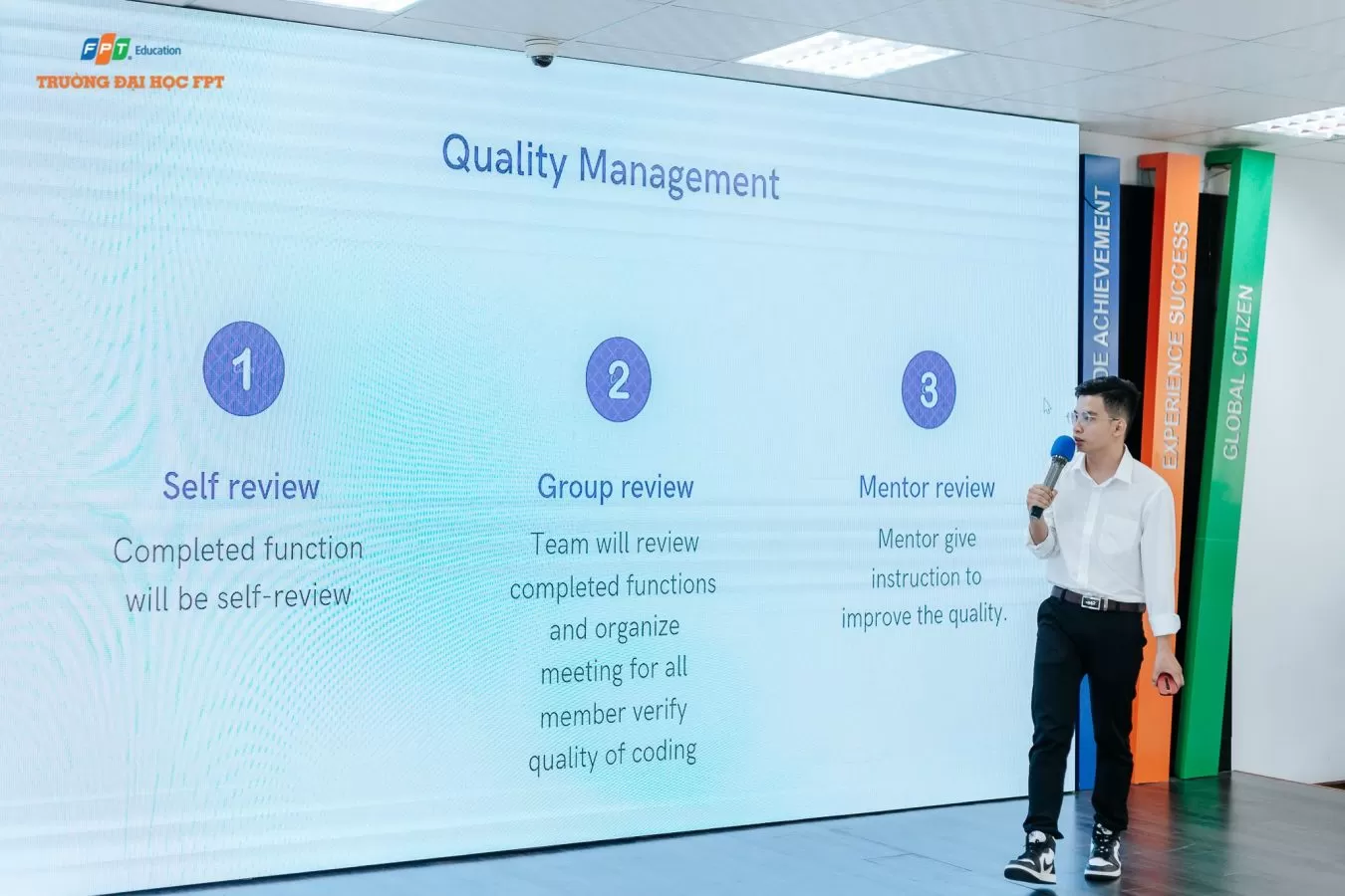 Tính năng mới của “Hệ thống thương mại điện tử Zuzul - Zuzul E-commerce System”: Self review, Group review, Mentor review